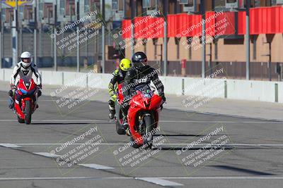 media/Nov-26-2022-Fastrack Riders (Sat) [[b001e85eef]]/Level 1/Session 1 Front Straight/